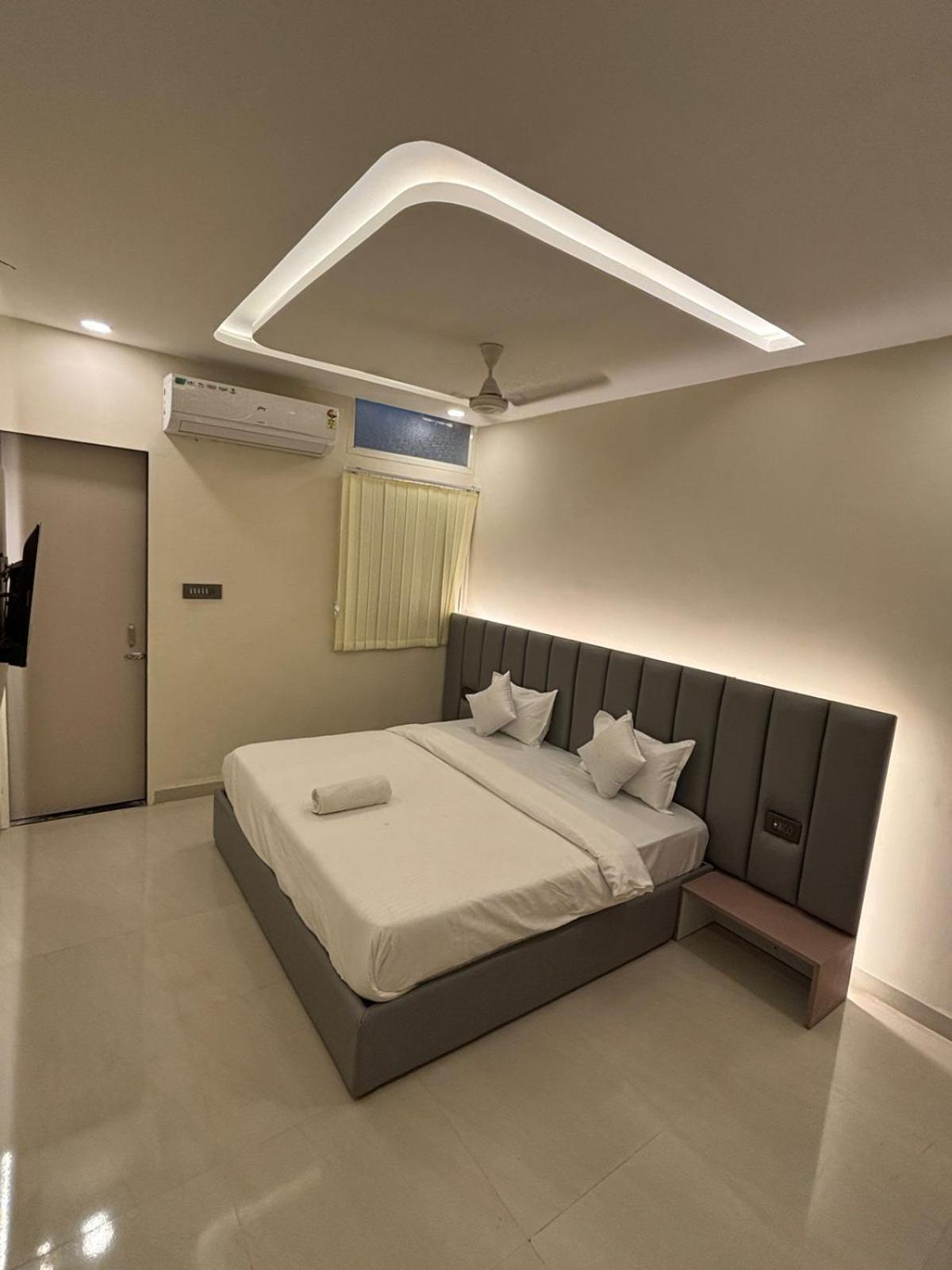 Hotel Vilaasitaa Vijay Nagar Indore Esterno foto