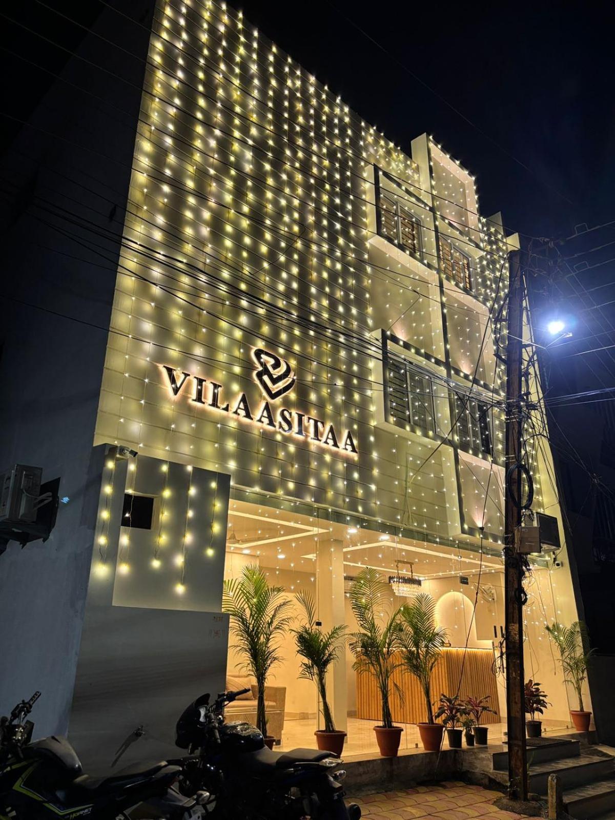 Hotel Vilaasitaa Vijay Nagar Indore Esterno foto